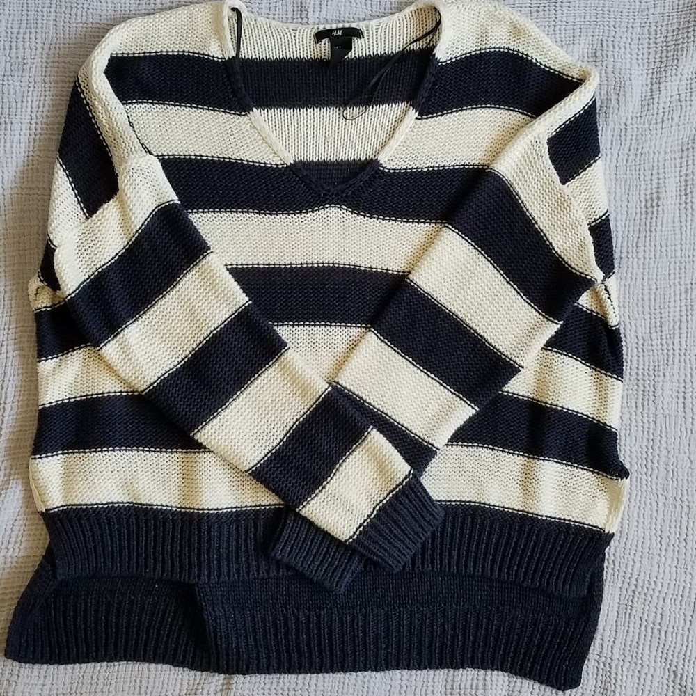H&M Navy/White Stripes V-Neck Sweater Small